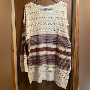 Women’s cream and striped sweater, size 3x, brand Haptics